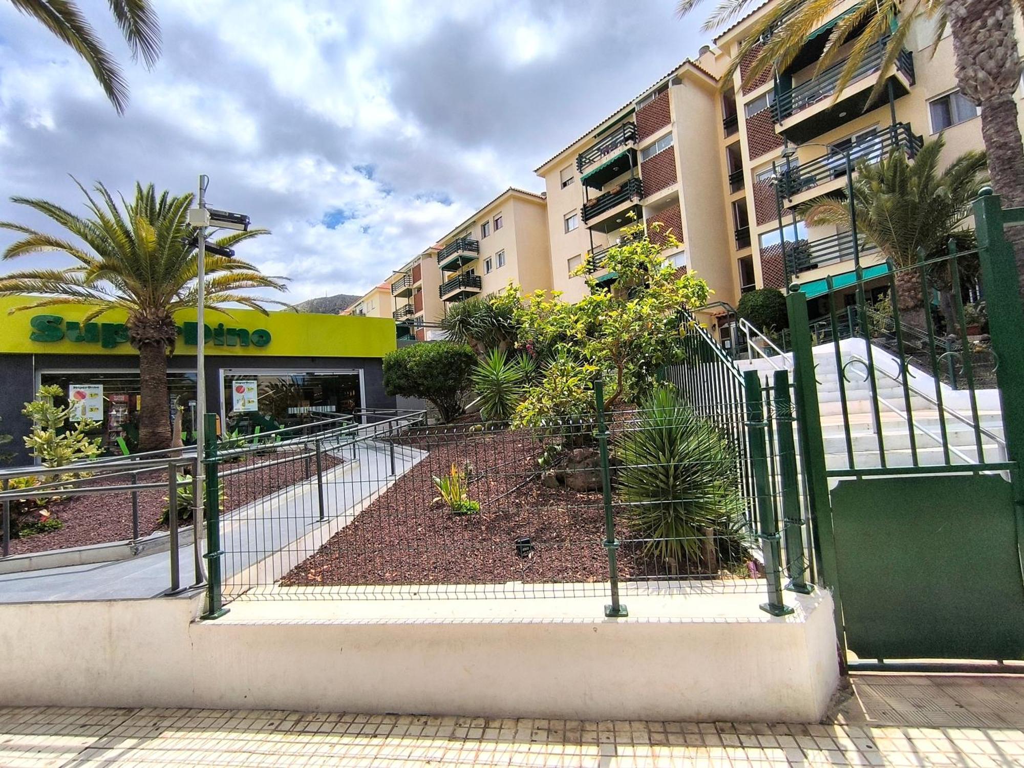 Sun Apartment - 3 Bedrooms, Priv Parking, Pool, Ac, Tv Channels, Fibre Net Los Cristianos  Exterior photo